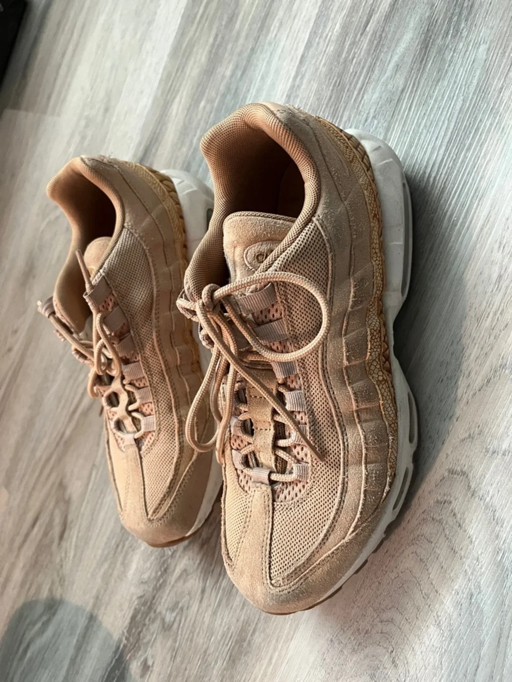 Nike Beige/Tan Mesh & Snake-Detail Air Max - Picture 4 of 6